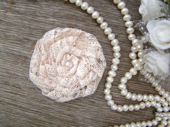 زفاف - Ivory Lace Flowers Set of 12 handmade fabric rosettes Wedding Decor Bridal Wedding Party Favor Rustic Wedding Bouquet Shabby Chic Roses