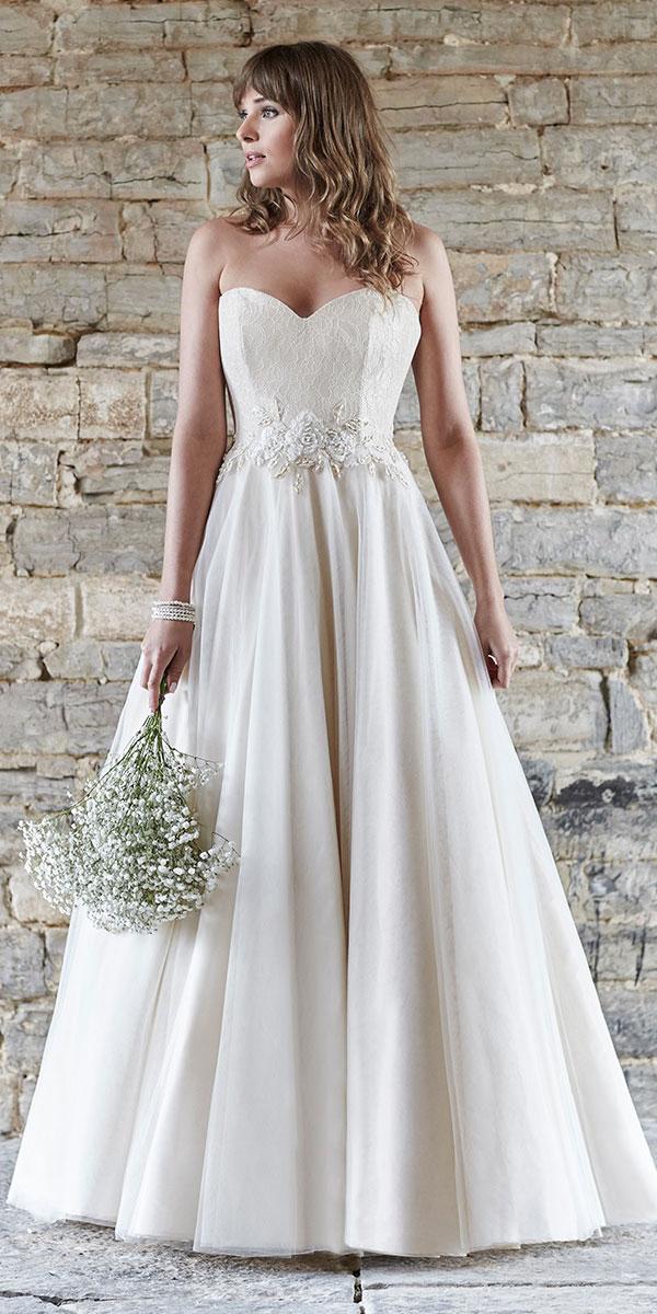Hochzeit - So Sassi 2016 Bridal Collection Is All About Feminine Florals 