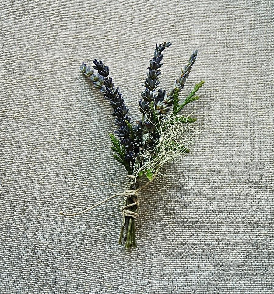 زفاف - Natural Woodland Grooms Wedding Boutonniere of French Lavender, Cedar, Lichens and Moss Tied with Natural Hemp Twine