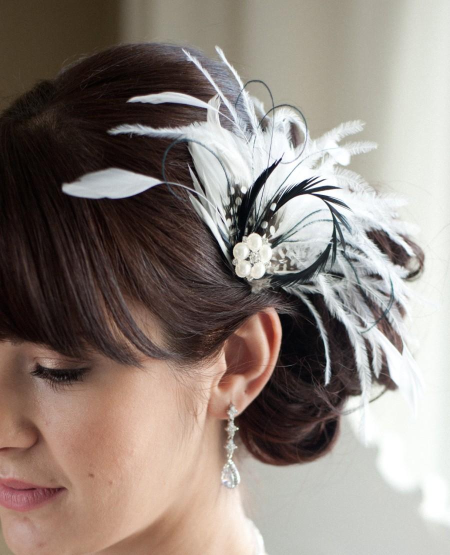 زفاف - Wedding Hair Accessory, Bridal Feather Fascinator, Black and Diamond White Hair Accessory, Bridal Head Piece  - CARLY