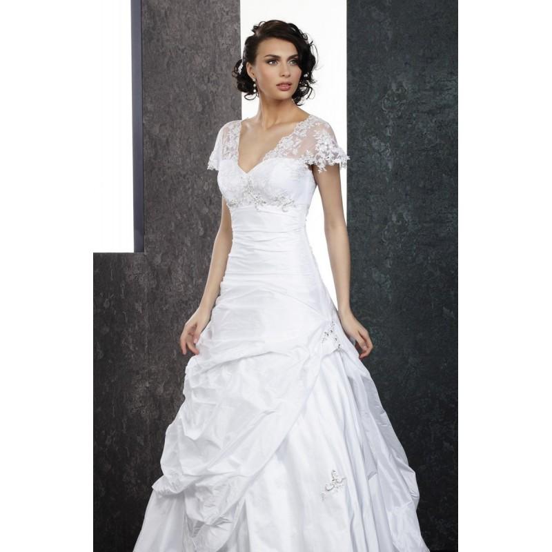 Wedding - Pia Benelli Prestige, Poesie blanc - Superbes robes de mariée pas cher 