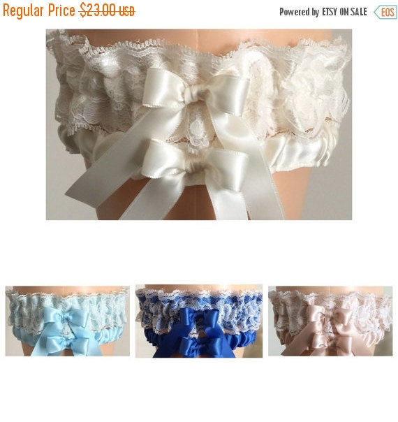 Свадьба - Wedding Garter Sale Ivory Lace Wedding Garter Set, 44 Different Color Choices,  Ivory Bridal Garter Set, Prom Garter, Ivory Weddings, Custom