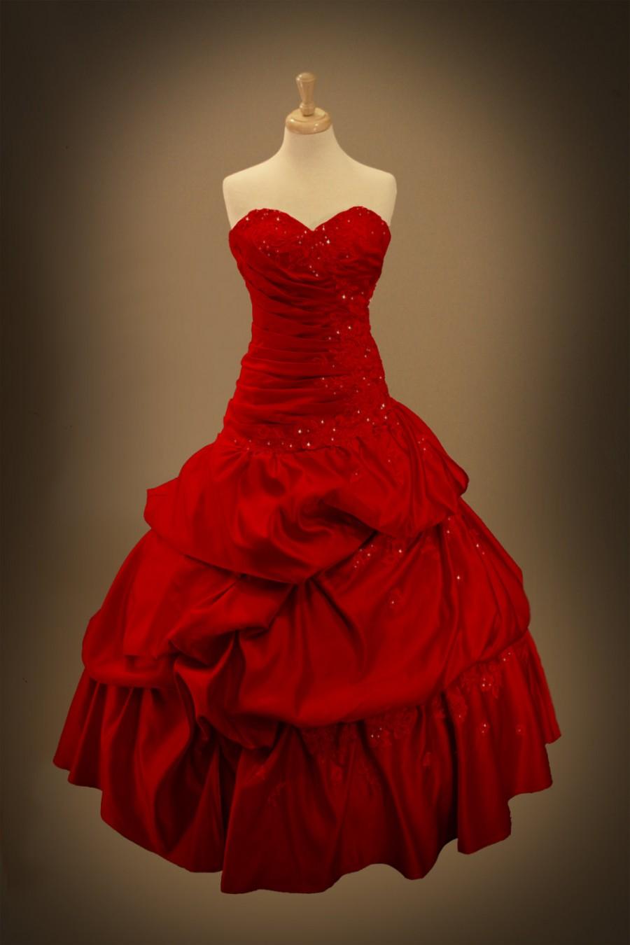 Hochzeit - Red Gothic Wedding Dress Ball Gown