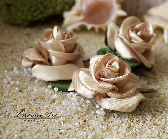 Свадьба - Wedding Flower Hair Clip / Fabric Flowers / Ivory / Flower Hair Pins / Roses