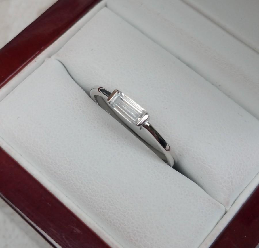زفاف - ON SALE Lab diamond baguette solitaire ring available in white gold or Silver - stacking ring - wedding band - handmade engagement ring