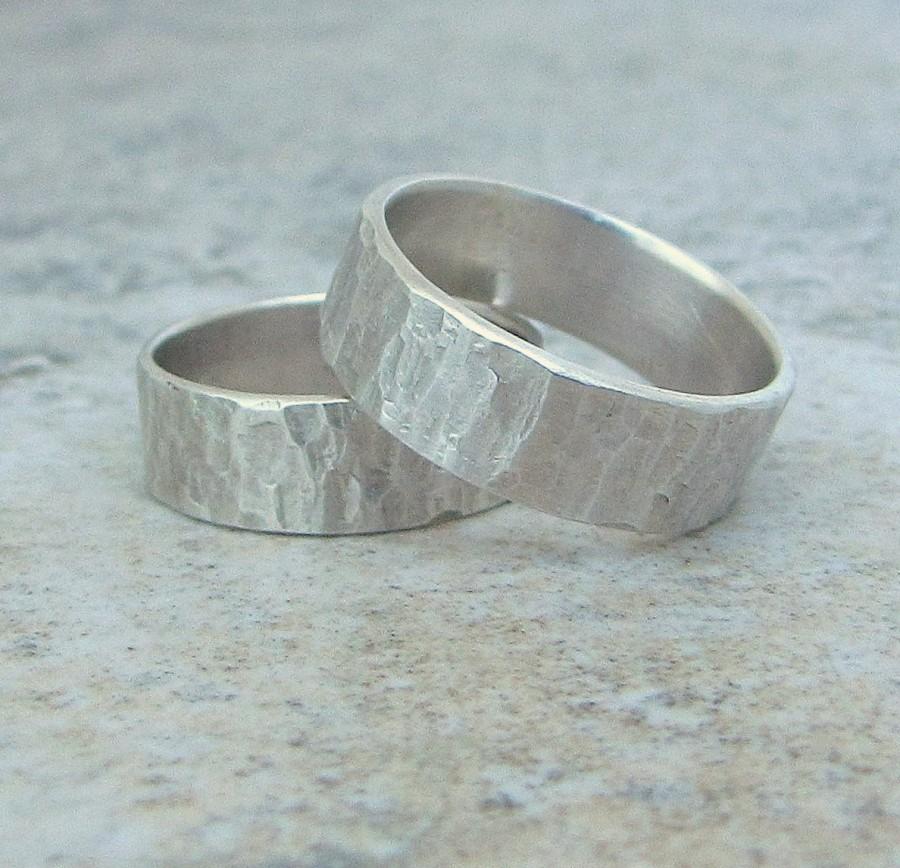 Mariage - Wedding Bands Silver Wedding Rings Hammered Silver Wedding Ring Set Distressed Rustic Wedding Bands Unique Wedding Rings by SilverSmack