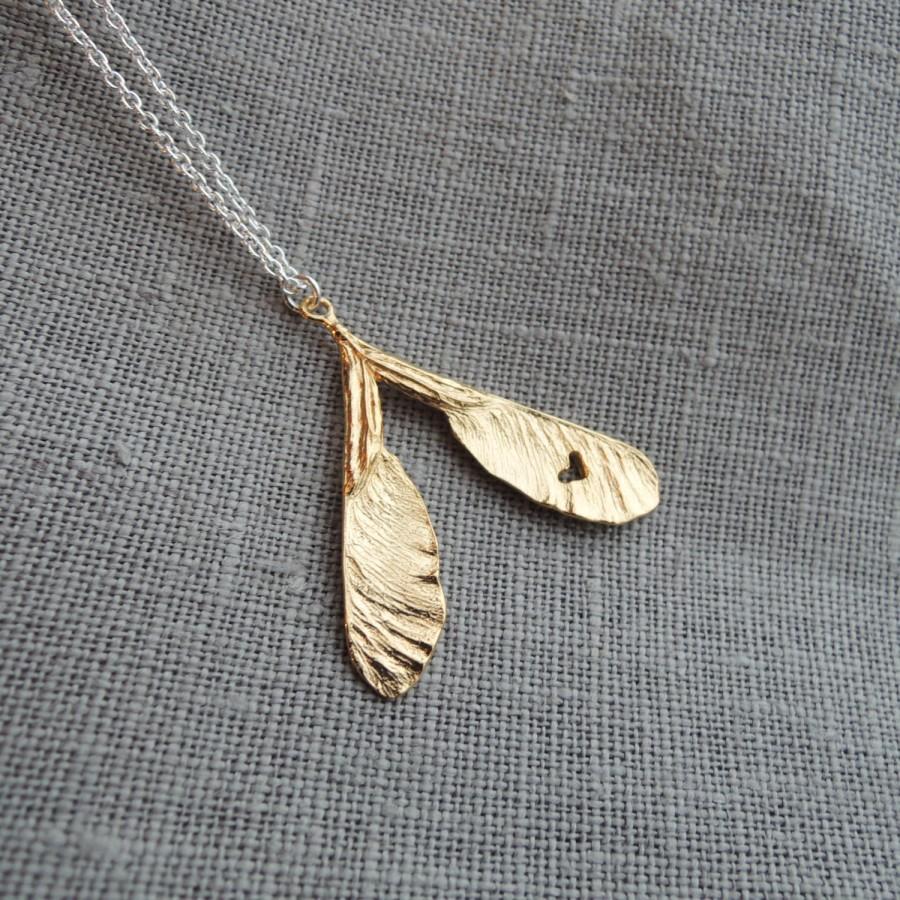 زفاف - LOVE Gold Samara Silver Chain Necklace - Carved Hearts Maple Seed 14k Gold plated Handmade