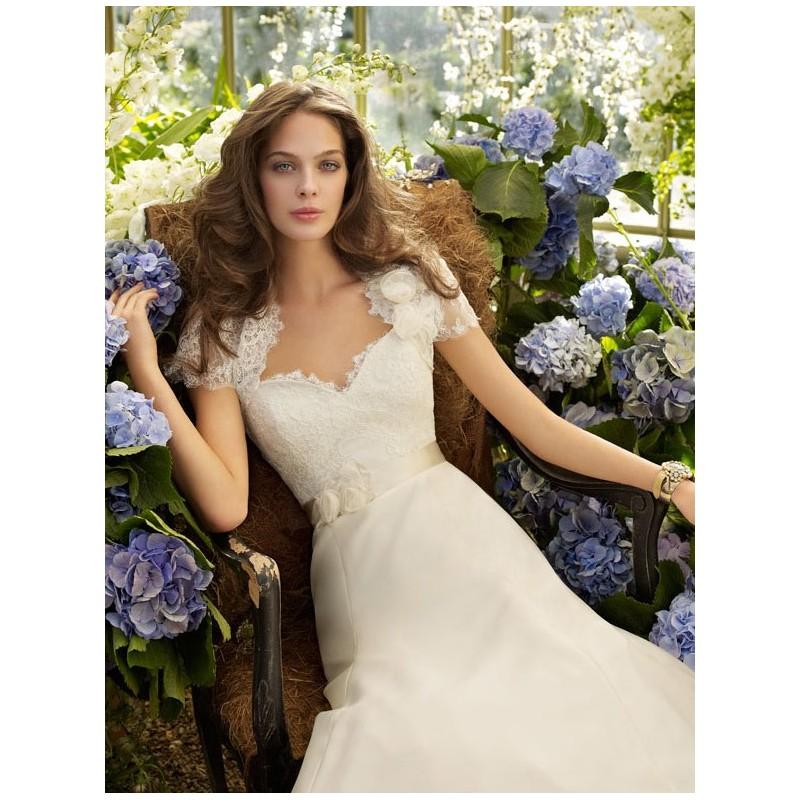 Wedding - Schickes schulterfreies Sweetheart Marone Hochzeit, Floral Spitzenkleid mit Schlüsselloch Bolerojacke - Festliche Kleider 