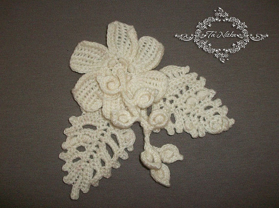 Mariage - Crochet Flowers Jewelry Broch Textile Pin Wedding Floral Supplies Clothes Embellishment