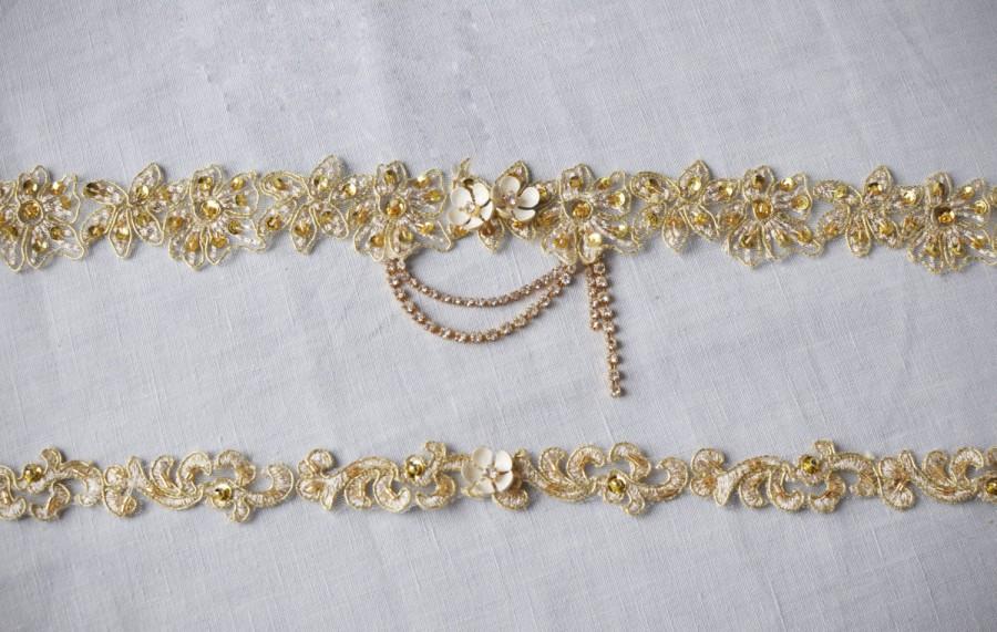 Wedding - Gold Garter Set with Crystal Chain Drapes, Gold Lace Garters with Enamel Flowers and Rhinestone Chain, Floral Lace Garters, Gold Garter Set