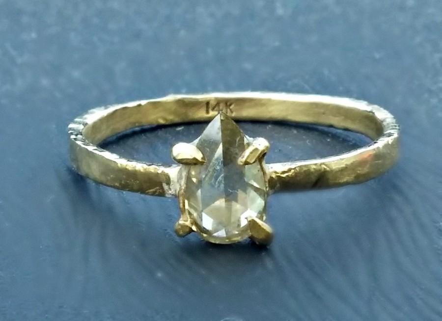 زفاف - Solitaire ring, clear rose cut diamond ring, engagement ring, Rustic yellow gold ring, bithstone ring