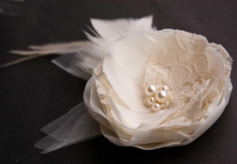Hochzeit - Rustic bridal hair piece, Wedding hair flower, Feather hair clip, Flower hair clip