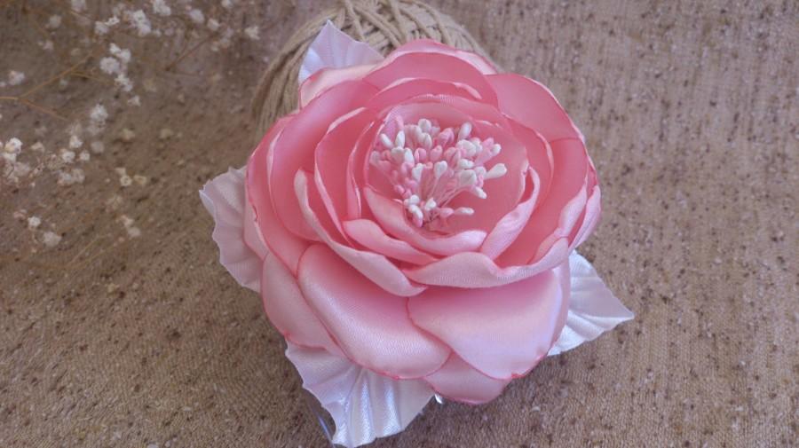 Mariage - Blush Bridal hair flower-pink Flower Bridal Head Piece-Blush Bridal Flower Hairclip,Flower Fascinator,Flower Bridesmaids,Wedding Headpiece