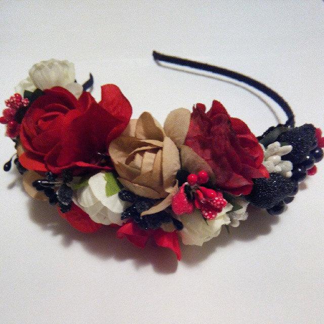 زفاف - Flower Headband, Floral Headpiece, crown flower, Handmade headband, rose crown, Bridal flower crown, red flower crown, Three Snails