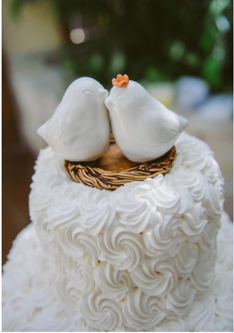 زفاف - White Cuddling Love Bird Wedding Cake Topper