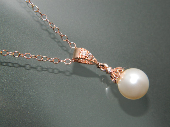 Mariage - White Pearl Rose Gold Bridal Necklace Swarovski 8mm Pearl Drop Necklace Wedding Rose Gold Pearl Necklace Bridal Jewelry Wedding Necklaces