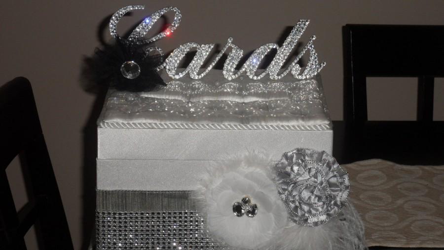 Hochzeit - Customizable Swarovski Crystal "Cards" Box