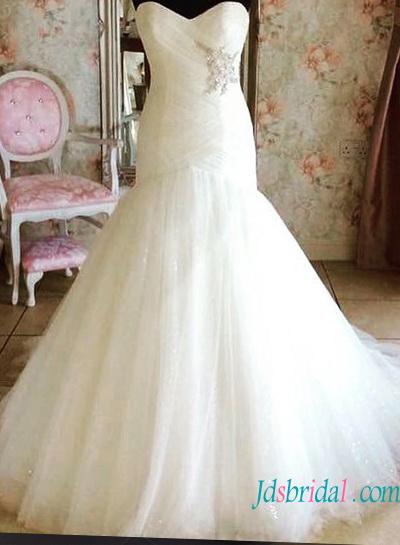 Hochzeit - Stunning retro sparkly trumpet tulle wedding dress