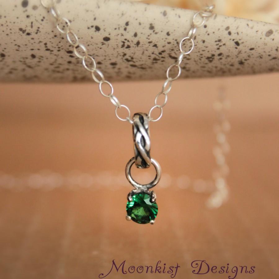 Mariage - Delicate Emerald Green Spinel Solitaire Pendant and Chain - Sterling Celtic Bridesmaid Necklace - Coordinating Bridal or Wedding Jewelry