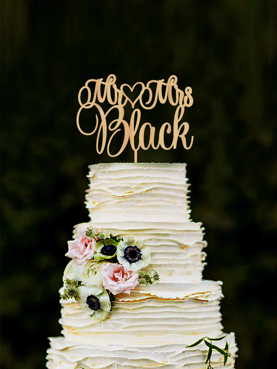 Hochzeit - Mr Mrs Wedding Cake Topper Custom Last Name Personalized Wood Cake Topper Rustic Wedding Gold cake topper