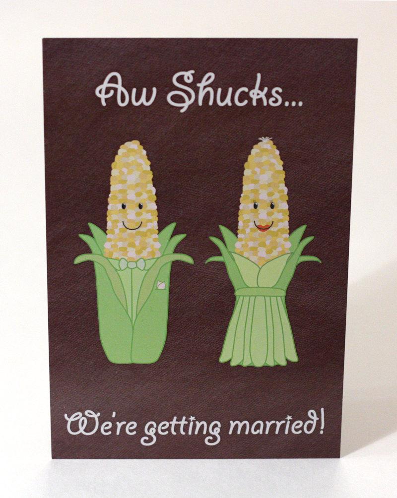 زفاف - Funny Wedding Invitation Aw Shucks! - Postcard Style, Corn Wedding Invitation, Farm Wedding Invitation, Wedding Pun, Cute Wedding Invitation
