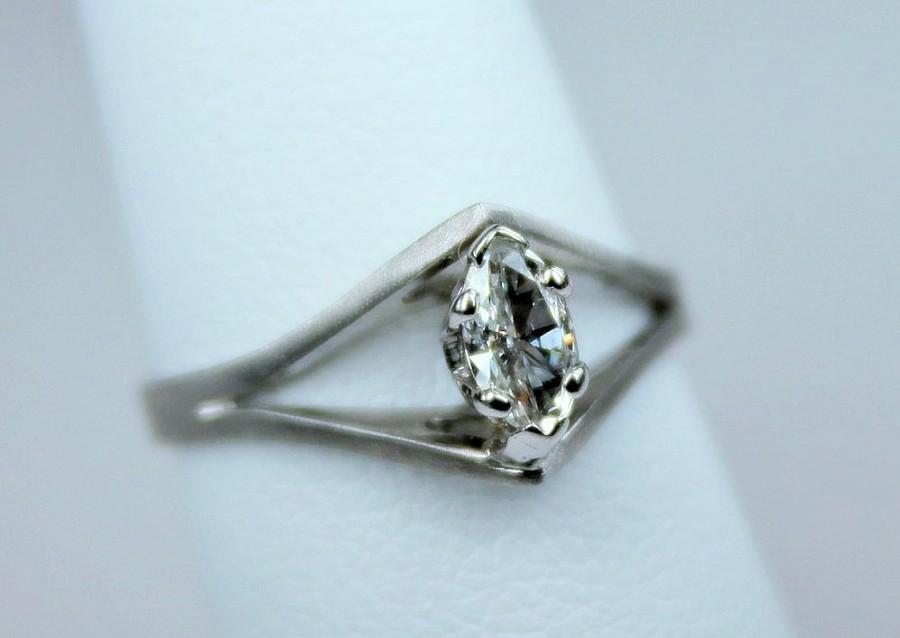 زفاف - Vintage 14K White Gold Engagement Ring 0.25CT Marquise Cut Faceted Diamond Solitaire or Promise Wedding Anniversary Stack It Sz 6.25 c1970s