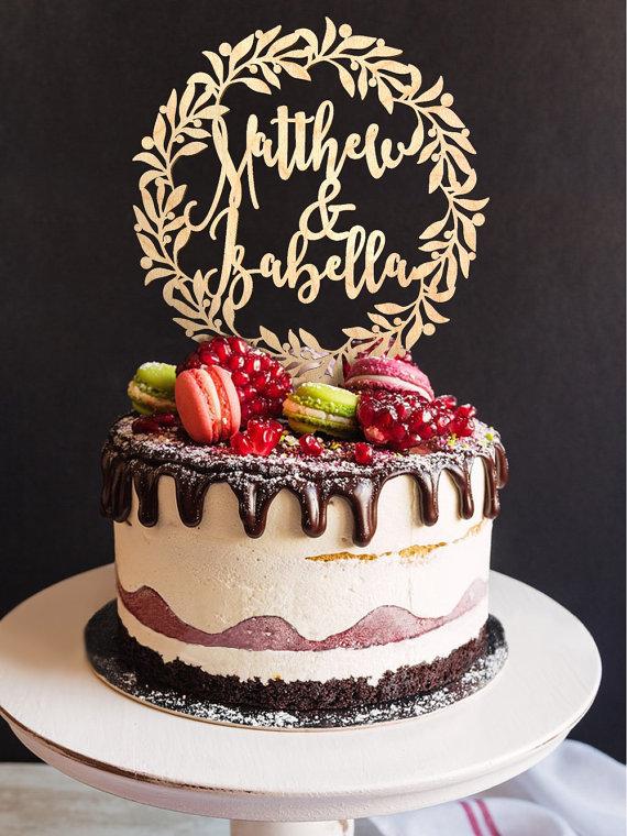 Mariage - Wedding Cake Topper Custom Names Personalized Name Wood Cake Topper Rustic Wedding Cake Topper