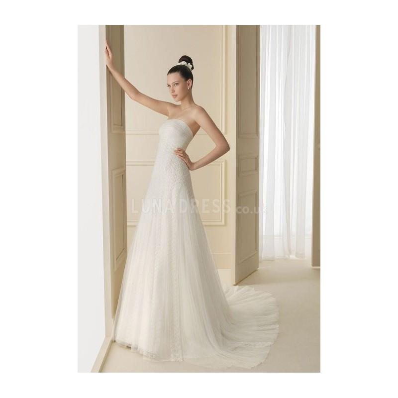 Mariage - Charming Long Sheath/ Column Natural Waist Strapless Court Train Bridal Gowns - Compelling Wedding Dresses
