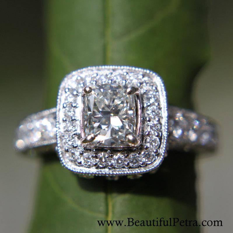 زفاف - 2 carats total Round and Cushion Cut Diamond Engagement Ring -14K white gold - Halo - Antique Style - Weddings -Bp020
