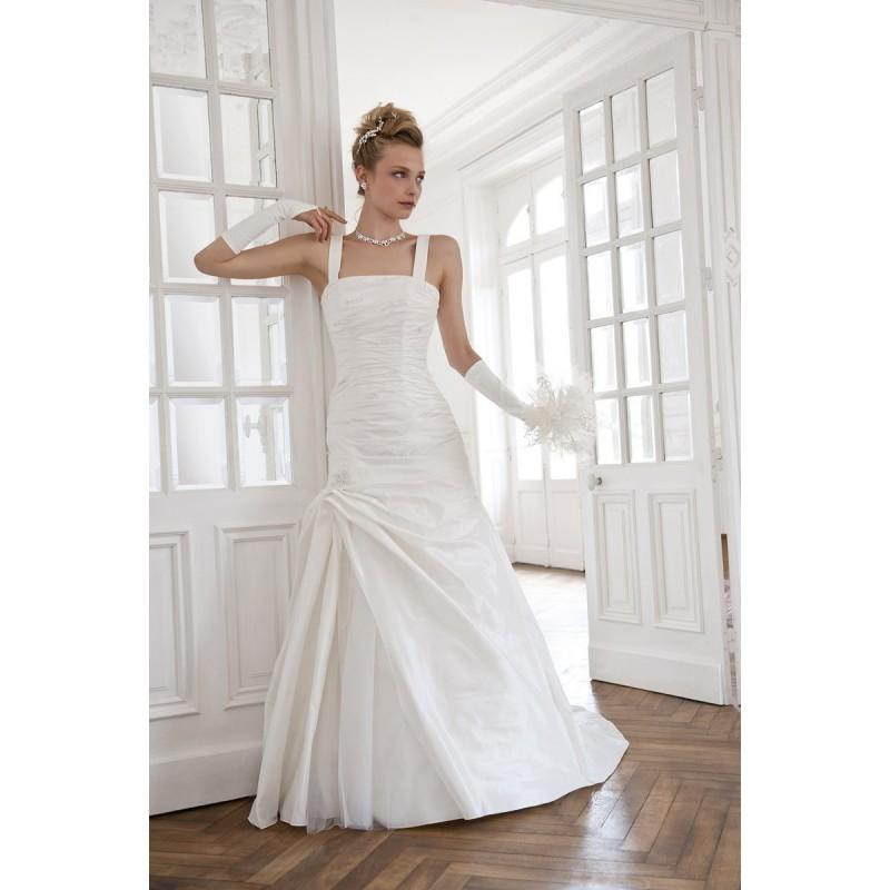 Wedding - Eglantine Création, Amitié - Superbes robes de mariée pas cher 