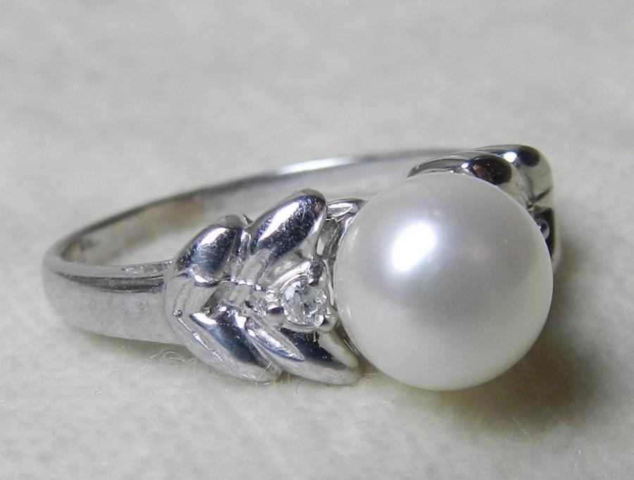 Wedding - Pearl Ring Vintage Pearl Engagement Ring Pearl Engagement Ring Cultured Pearl 7mm Pearl 18k white gold diamond