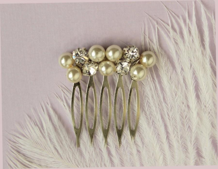 Hochzeit - Small Bridal hair comb, wedding comb, Swarovski Pearl Rhinestone, Bridal Hair accessories Wedding hair piece bridesmaid hair piece headpiece