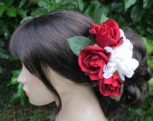 Mariage - Red Roses and White Hydrangea hair flower  Cluster clip