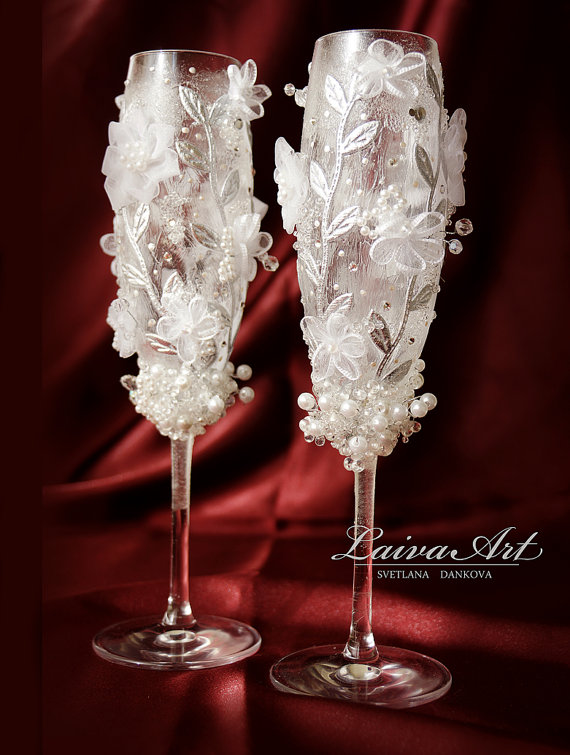 Свадьба - Wedding Champagne Flutes Toasting Glasses Toasting Flutes Wedding Champagne Flutes Bride and Groom Wedding Glasses