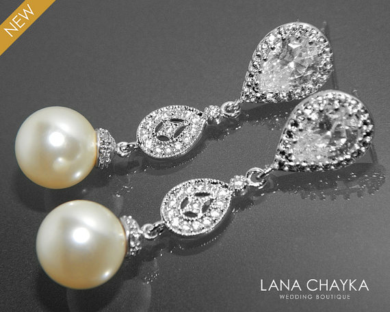 Свадьба - Bridal Ivory Pearl Earrings Wedding Chandelier Pearl CZ Earrings Swarovski 10mm Pearl Silver Earring Bridal Jewelry Bridesmaid Pearl Jewelry