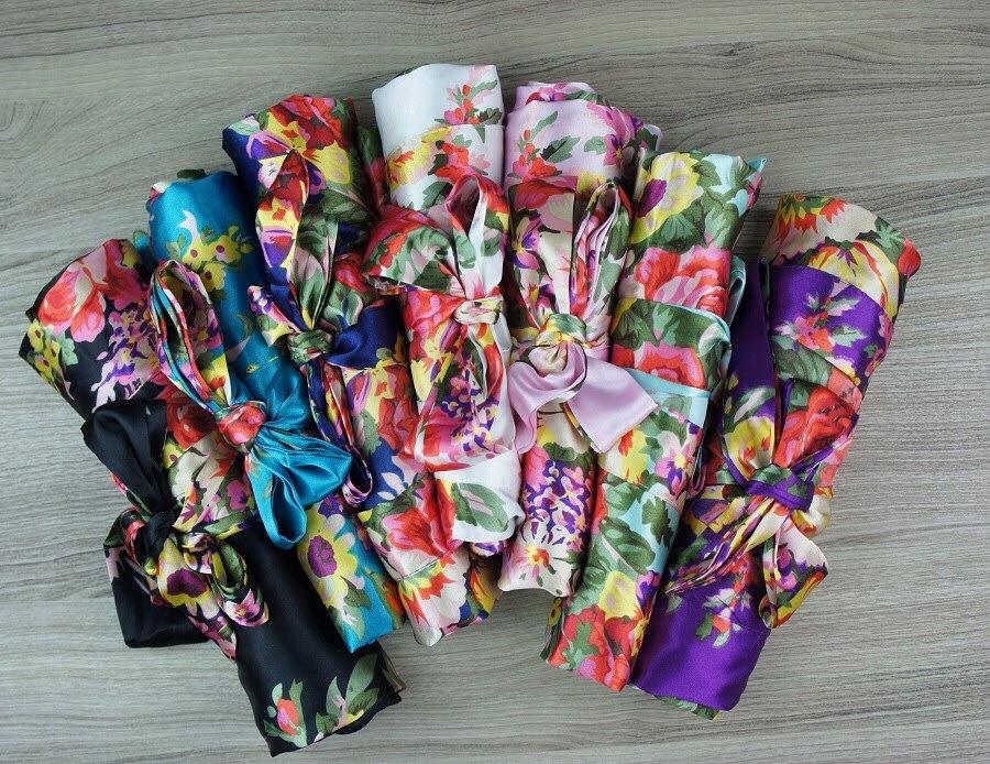 Mariage - Flower girl robes, bridesmaid robes, kid robe , little girl robe , flower girl outfit , flower girl gift, satin robe, kid wedding robe