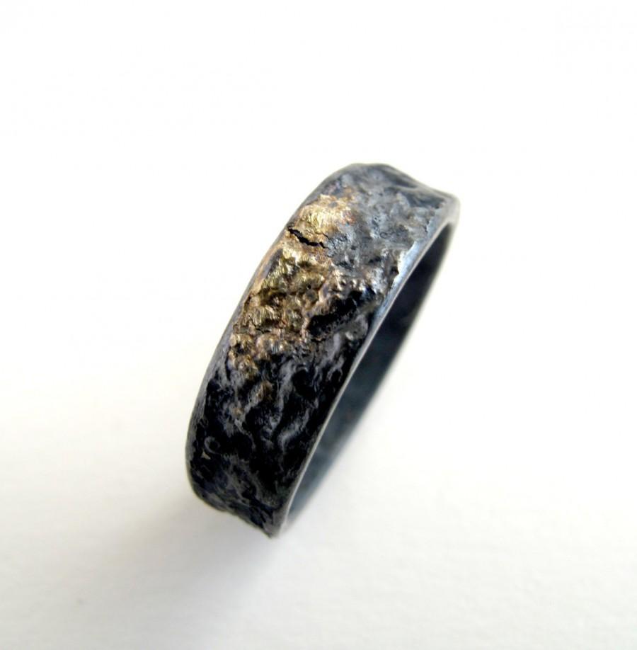 Свадьба - Gold And Silver Ring Oxidized Silver With 18kt Gold Powder Us Size Between 7 & 7 1/4 Gold Ring