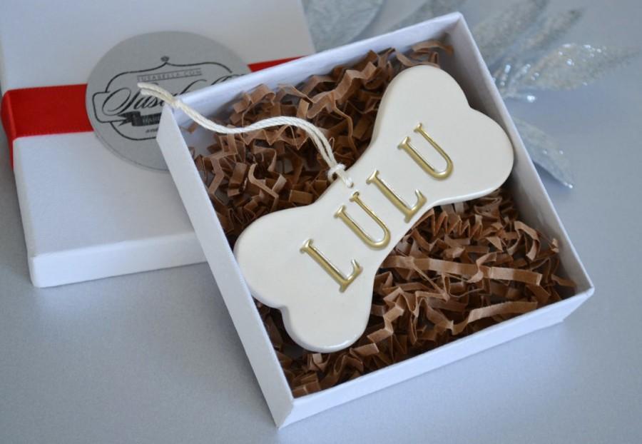 Свадьба - Personalized Dog Christmas Ornament with Name - Gift Boxed