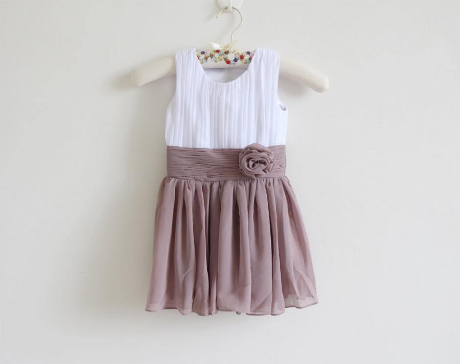 زفاف - White Greyish Purple Flower Girl Dress with Straps White Light Grey Purple Knee-length Chiffon Baby Girl Dress With Flower
