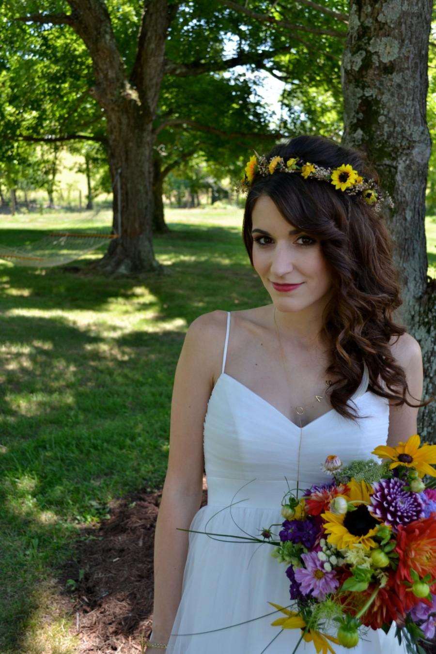 Свадьба - Autumn Sunflower Bridal Party hair wreath accessories Dried Flower Crown Woodland babys breath Rustic Hair Wreath garland halo Wedding