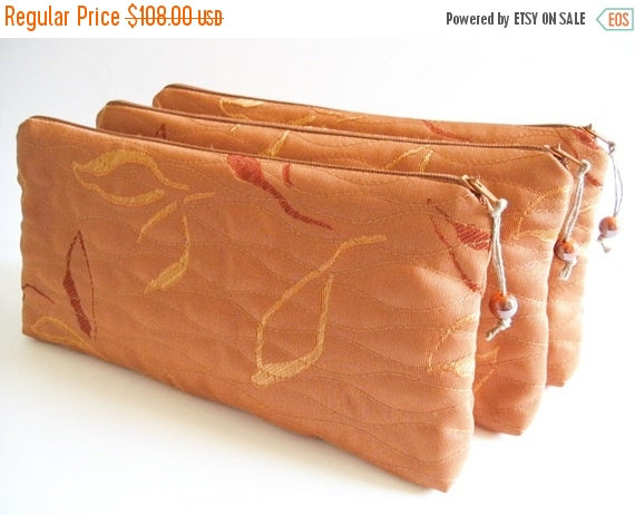 Mariage - SALE 20% OFF Burnt Orange Clutches, Wedding Clutches, Set of 6 Bags, Bridesmaids Gift Bags, Flat Zip Wallet, Cosmetic Purses