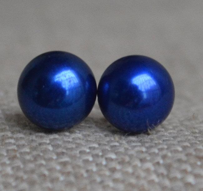 زفاف - Navy Blue Pearl Earrings - 8mm Navy blue Freshwater Pearl stud earrings ,pearl earring,Navy pearl earrings, 925 Sivler,navy pearl earrings