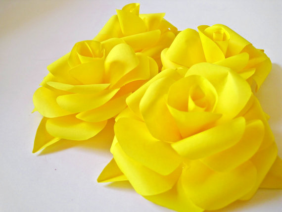 Hochzeit - Set of 6 Yellow Paper Roses, Yellow Paper Flowers, Fall Table Decor, Yellow Paper Wedding, Yellow Wedding Decoration, Paper Wedding Decor