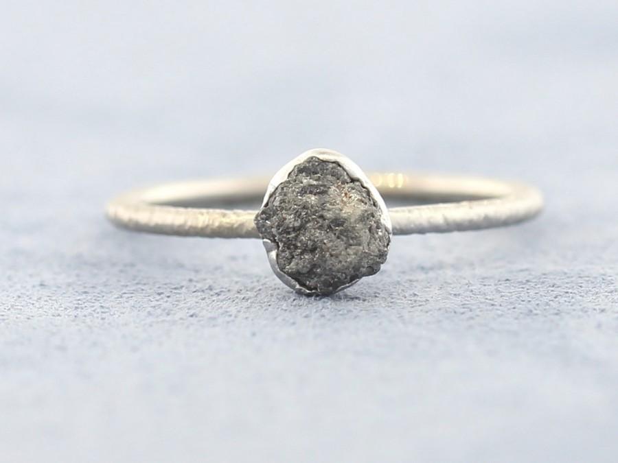 زفاف - Solid Gold Raw Diamond Ring/ Rough Diamond Ring/ Raw Diamond Engagement Ring/ Uncut Diamond Ring/ Set In 14KT Solid White Gold