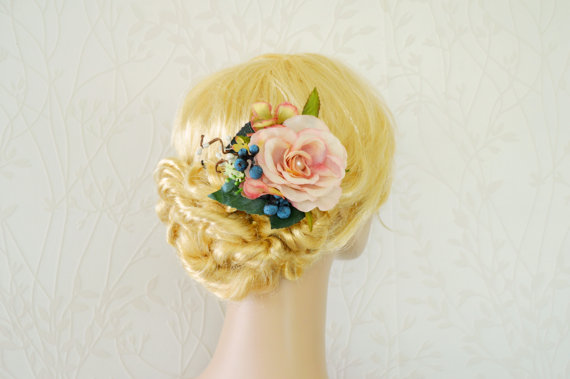 زفاف - Pale pink hair flower, Bridal headpiece, Wedding hairpiece, Pink bridal hair flower, Blueberry hairpiece, Rustic hair flower, Pink, blue