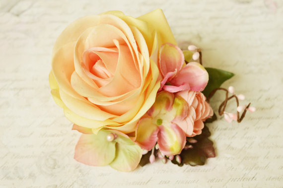 Свадьба - Peach hair flower, Peach hair clip, Peach floral hairpiece, Wedding hair flowerds, Bridal hairpiece, Bridal hair flower, Floral headpiece