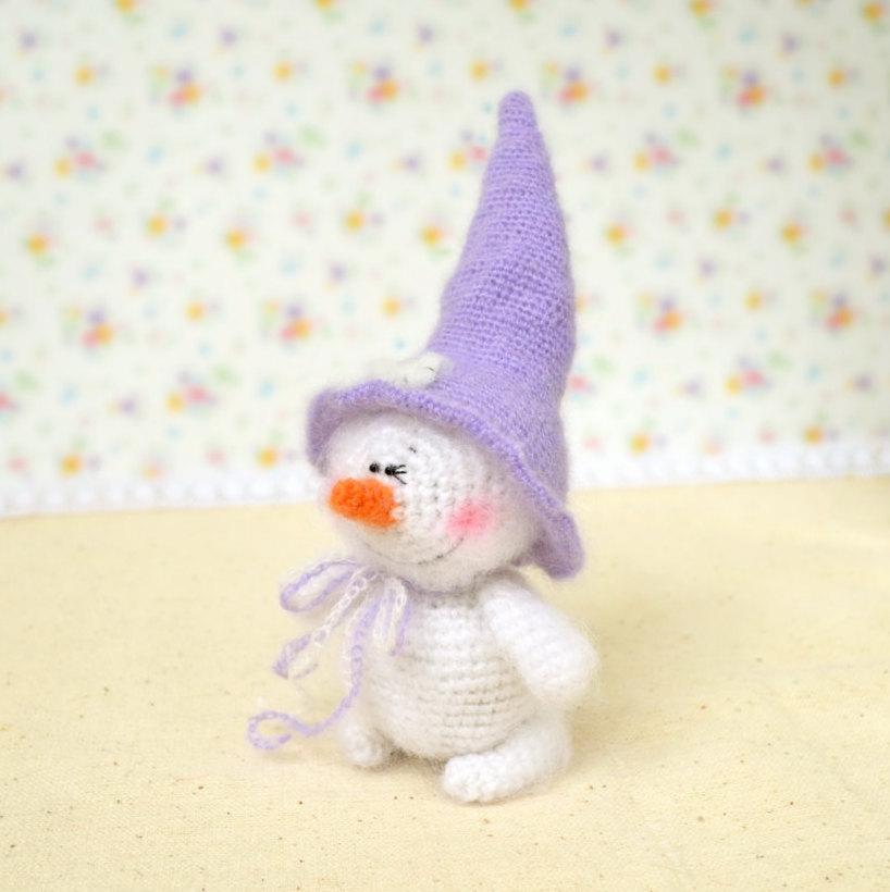 زفاف - Cute Snowman - Hand-knitted toy Amigurumi Miniature Crochet Art Dolls Christmas Ornament toys Handmade Winter gifts Stuffed Figurine toys