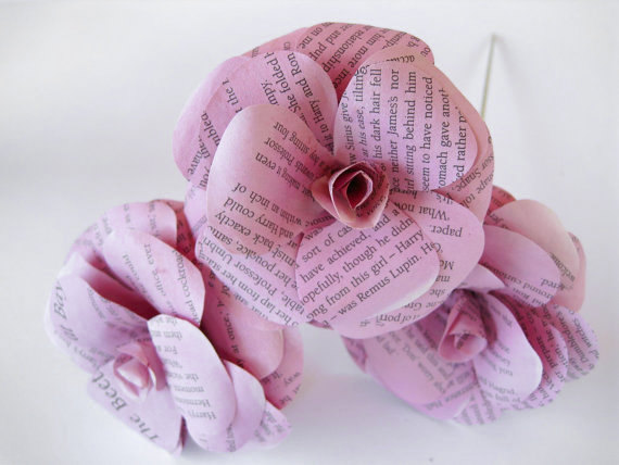 Mariage - 3 Book Page Paper Flowers, Lilac Paper Roses, Stem Roses, Book Paper Flowers, Wedding Decor, Eco Wedding, Centerpiece, Vintage Flower