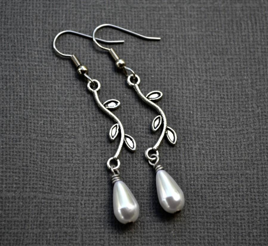 Wedding - White Teardrop Pearls and Silver Vines . Earrings