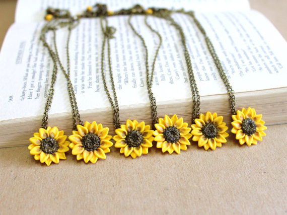 Свадьба - SET of 6 Sunflower Necklace,Sunflower Jewelry,Gifts,Yellow Sunflower Bridesmaid,Sunflower Flower Necklace,Bridal Flowers,Bridesmaid Necklace